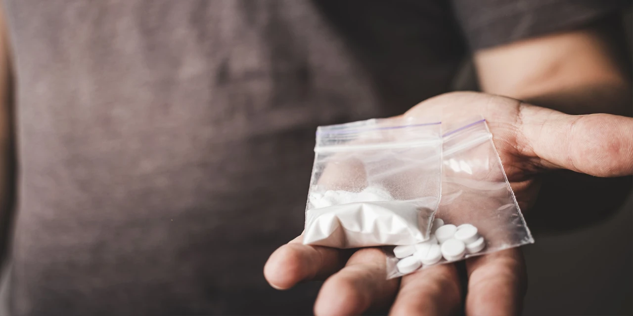 Lsd Addicts LSD addiction: signs, risks and when it becomes a problem