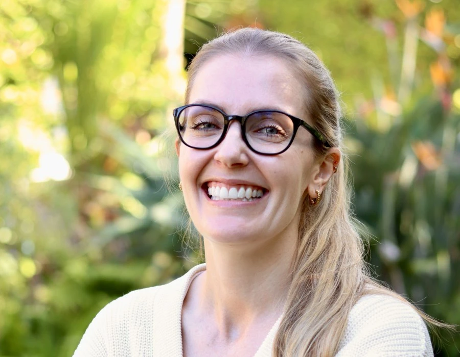 Portret van Kelly Jacobs, klinisch psycholoog bij afkickkliniek Zuid-Afrika.