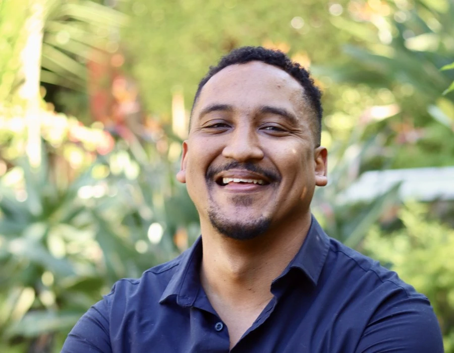 Portret van Clyde Schroeder, maatschappelijk werker bij afkickkliniek Zuid-Afrika.